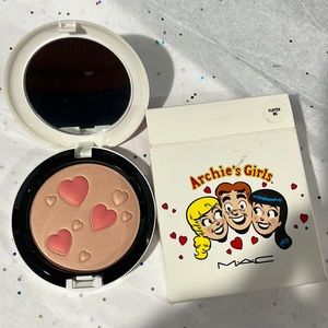 MAC x Archies Girls Highlighter-Flatter Me